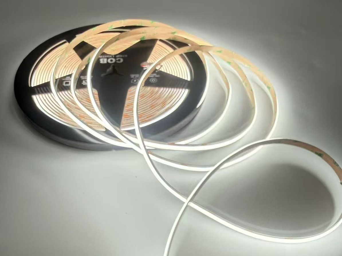 LED COBテープライト24V ホワイト6000K 10m巻(昼光色) - LED PRO SHOP